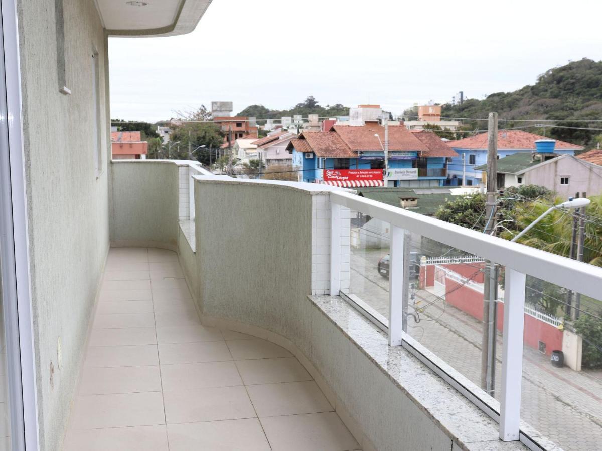 Res. Antonio Pinheiro. Apartamento Com 2 Dormitorios. Bombinhas Eksteriør billede